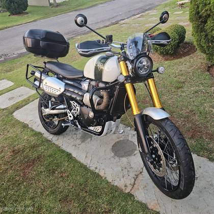 TRIUMPH BONNEVILLE SCRAMBLER 1200 XE 