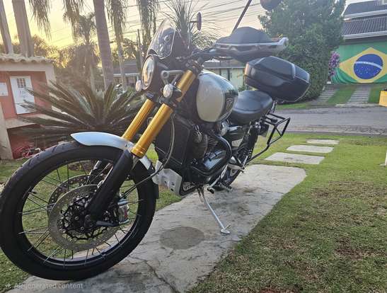 TRIUMPH-BONNEVILLE SCRAMBLER 1200 XE-2019