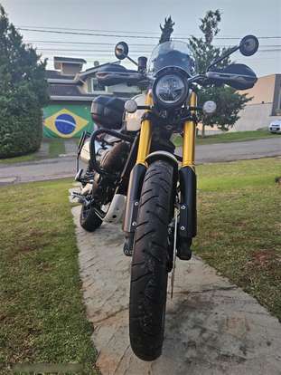 TRIUMPH-BONNEVILLE SCRAMBLER 1200 XE-2019