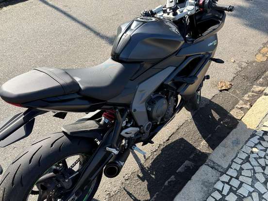 TRIUMPH-DAYTONA 660 TRIUMPH-DAYTONA 660-2024