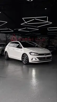 VOLKSWAGEN POLO 1.0 200 TSI HIGHLINE AUTOMÁTICO