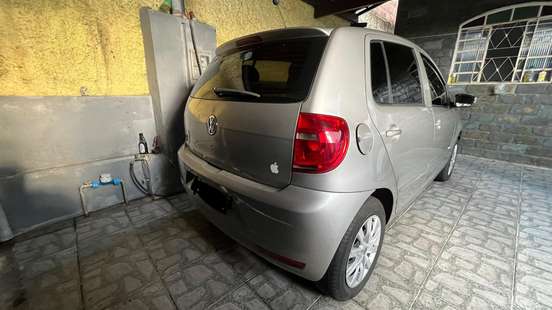 VOLKSWAGEN-FOX-2012