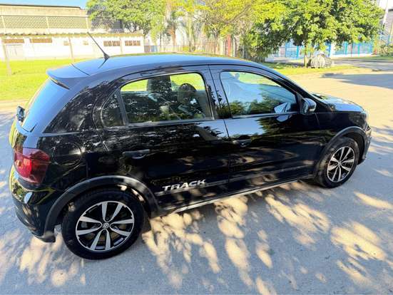 VOLKSWAGEN-GOL-2017