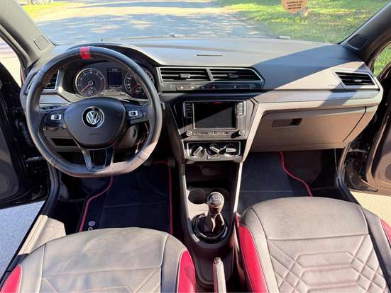 VOLKSWAGEN-GOL-2017