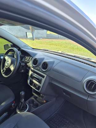 VOLKSWAGEN-GOL-1.6 MI 8V FLEX 4P MANUAL G.VI VOLKSWAGEN-GOL-2014