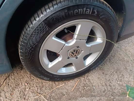 VOLKSWAGEN-PARATI-2000