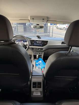 VOLKSWAGEN-POLO-2021