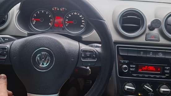 VOLKSWAGEN-SAVEIRO-2014