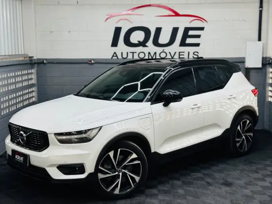 VOLVO XC40 1.5 T5 RECHARGE R-DESIGN GEARTRONIC