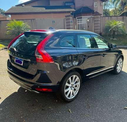 VOLVO-XC60-2016
