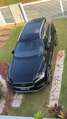 VOLVO-XC60-2025