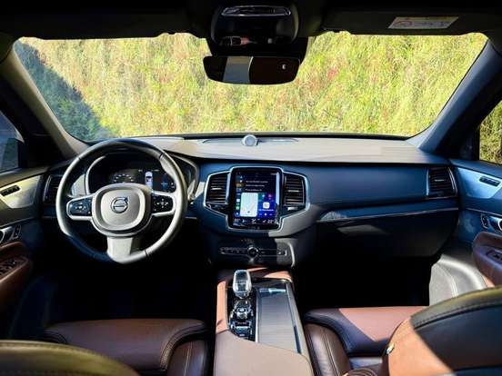 VOLVO-XC90-2020