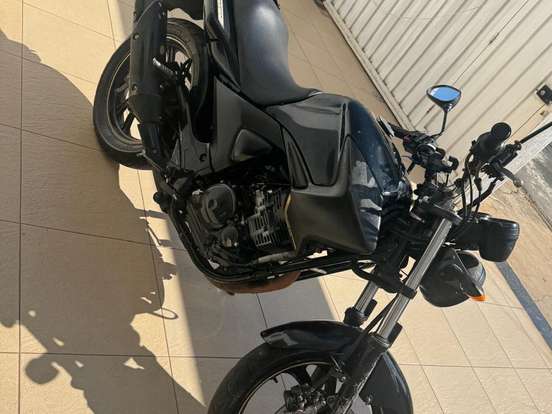 YAMAHA-FAZER 250IE LIMITED EDITION YAMAHA-FAZER 250IE LIMITED EDITION-2010