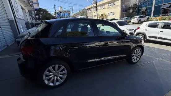 AUDI-A1-2013