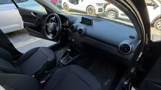 AUDI-A1-2013