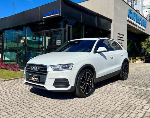AUDI-Q3-2018