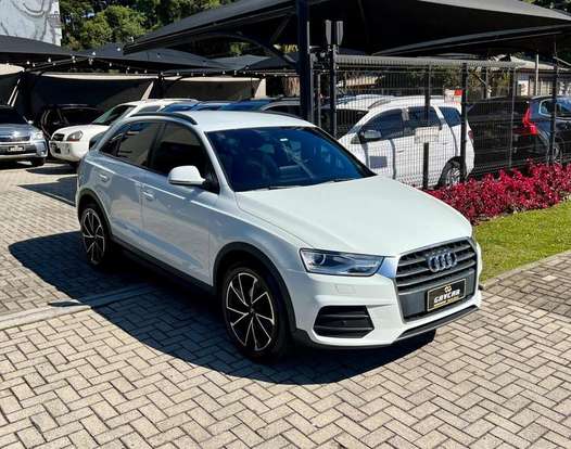 AUDI-Q3-2018