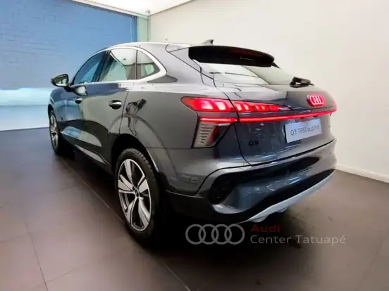 AUDI-Q3-2026