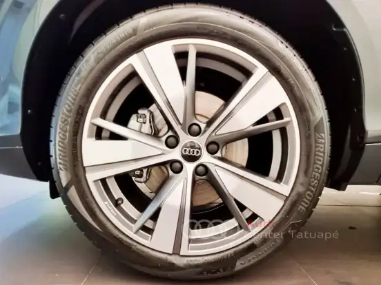 AUDI-Q3-2026