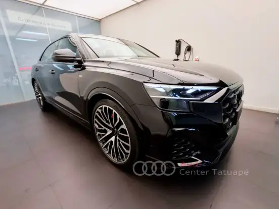 AUDI-Q8-3.0 TFSI GASOLINA PERFORMANCE BLACK QUATTRO TIPTRONIC AUDI-Q8-2025