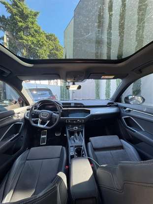 AUDI-Q3-2022