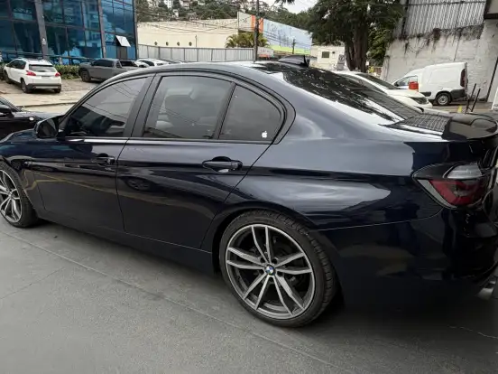 BMW-320i-2.0 GP 16V TURBO ACTIVE FLEX 4P AUTOMÁTICO BMW-320i-2013