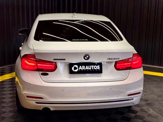 BMW-320i-2016