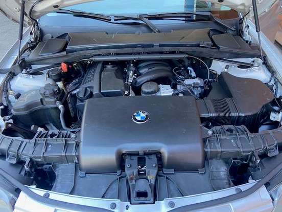 BMW-118i-2011