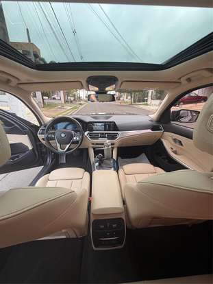 BMW-320i-2020