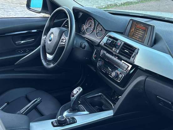 BMW-320i-2.0 SPORT 16V TURBO ACTIVE FLEX 4P AUTOMÁTICO BMW-320i-2016
