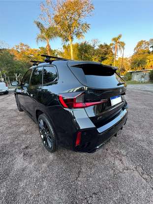 BMW-X1-2024