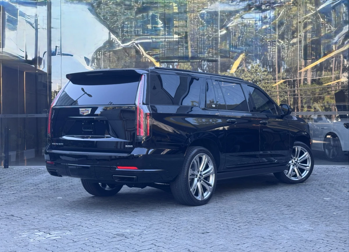 Cadillac Escalade — foto 4