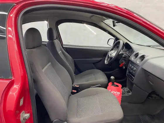 /en/city/cate-car-used-car/chevrolet-celta-2014-1-0-mpfi-ls-8v-flex-2p-manual-50490744045110272/-11