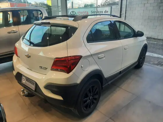 CHEVROLET ONIX 1.4 MPFI ACTIV 8V FLEX 4P MANUAL CHEVROLET ONIX 1.4 MPFI ACTIV 8V FLEX 4P MANUAL