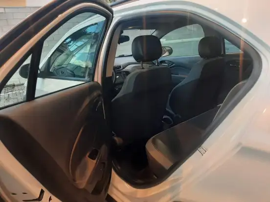 CHEVROLET-ONIX-2019