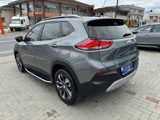 CHEVROLET-TRACKER-2020