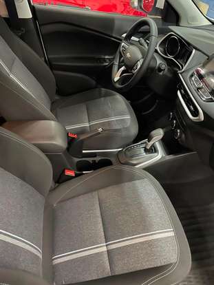 CHEVROLET-TRACKER-2024