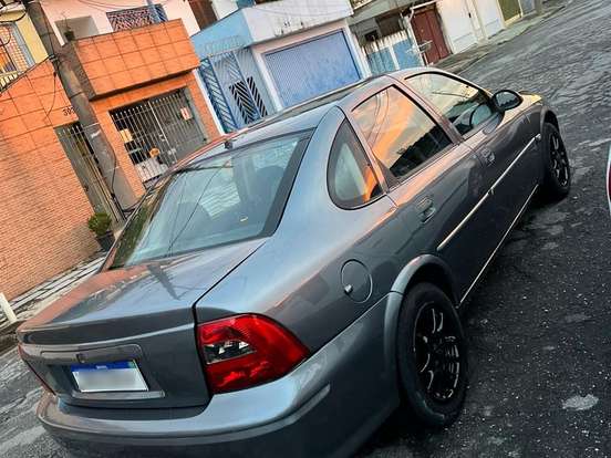 CHEVROLET-VECTRA-2.2 SFI GLS 16V GASOLINA 4P AUTOMÁTICO CHEVROLET-VECTRA-2000