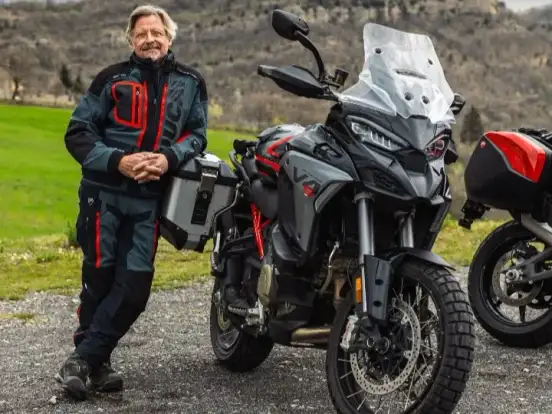 DUCATI-MULTISTRADA 1200 V4 S DUCATI-MULTISTRADA 1200 V4 S-2025