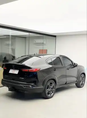 FIAT-FASTBACK-2023