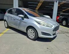 FORD FIESTA 1.5 SE HATCH 16V FLEX 4P MANUAL FORD FIESTA 1.5 SE HATCH 16V FLEX 4P MANUAL