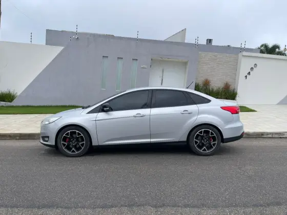 FORD FOCUS 2.0 SE 16V FLEX 4P POWERSHIFT