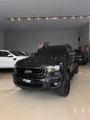 FORD RANGER 2.2 BLACK 4X2 CD 16V DIESEL 4P AUTOMÁTICO FORD RANGER 2.2 BLACK 4X2 CD 16V DIESEL 4P AUTOMÁTICO