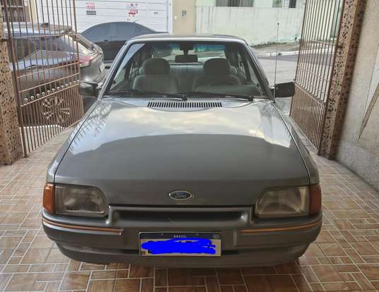 FORD-ESCORT-1995