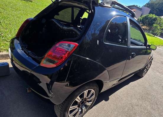 FORD-KA-2004