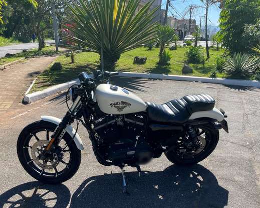 HARLEY-DAVIDSON-SPORTSTER IRON 883-2017