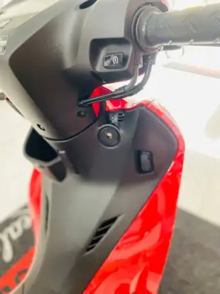 HONDA-BIZ 125 ES-2025