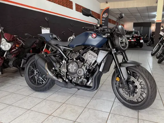 HONDA CB 1000R BLACK EDITION ABS HONDA CB 1000R BLACK EDITION ABS