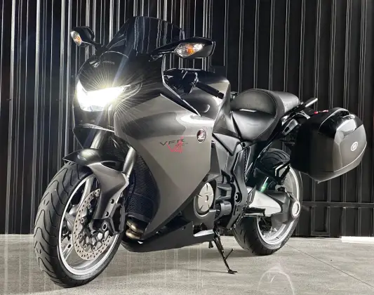 HONDA VFR 1200F 