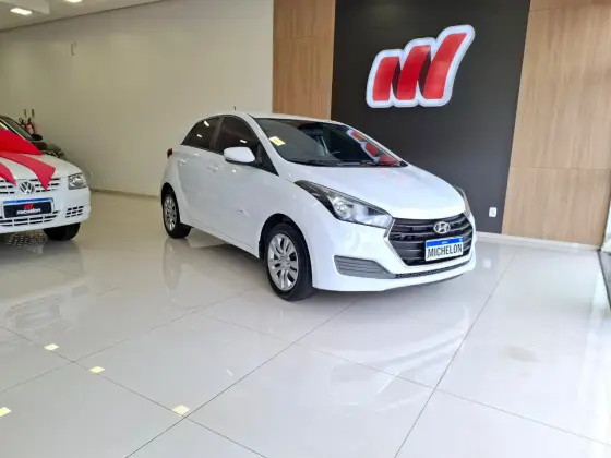 HYUNDAI HB20 1.0 COMFORT 12V FLEX 4P MANUAL HYUNDAI HB20 1.0 COMFORT 12V FLEX 4P MANUAL